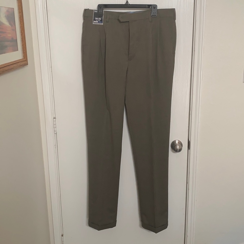 Men’s brown trousers